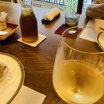 ステーキ ならまち - 黒ウーロン、ピッチャー下さる✨