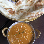 印度屋キッチン - チキンカレー＋ナンセット(サラダ・ドリンク付き)880円