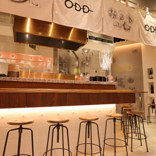 新感覚のアヒージョODENなどの創作料理と共に、希少酒をどうぞ！