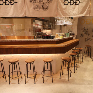 おひとり様でもデートでもご利用いただけるカウンター席です。