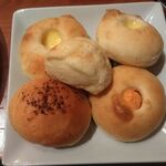 ピアサピド - 11.クリームパン、メロンパン