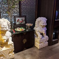 四川名菜 川府 - ビル7階の入り口