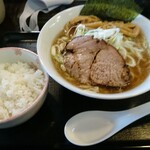 らーめんはるか86 - らーめん800円＋ライス200円