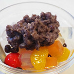 白泉堂 - やっぱり甘いものも食べたくなったので、
あんみつまめも注文！こちらも美味しかったです。