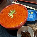 いくら家 丼 伊川谷店 - 