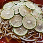 Teuchi Soba Kyou Shinan - ぶっかけへべす
                        平兵衛酢（別名酢みかん、日向ライムなど）は皮ごと食べられます