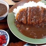 中川食堂 - カツカレー(780円也)これで普通盛です…(笑)