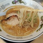 中華そば 丸京 - 細麺　シコシコ