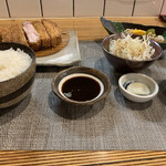 Mairabuta Tonkatsu To Obanzai Mikami - 