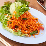 栄養たっぷりの　♪ニンジンのソムタム♪