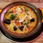 恵比寿スペイン料理 LA FUSION  - 野菜とモッツァレラチーズのパエリア