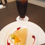 エヌワイキッチン - デザート、とアイスコーヒー。