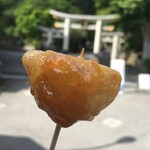 三峯山 大島屋 - 串で食べ歩きしやすい