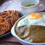 doraibuimmarufuku - カレーは後からピリリと辛味あるけど基本甘めな味付。