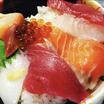 Uoriki - 海鮮丼