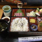 寿司孝 - 日替わり弁当
      平日のみ