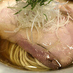 中華そば しば田 - 愛知県産「あいぽーく」のスモーキーな豚モモ