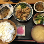 みさき - 鳥の唐揚げとその日の魚料理定食（税込850円）