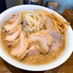 ラーメンの店 ホープ軒 - チャーシュー麺もやしトッピング＋味玉