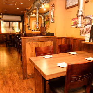 ご家族連れも大歓迎◎開放的な店内で、賑やかにお過ごしください