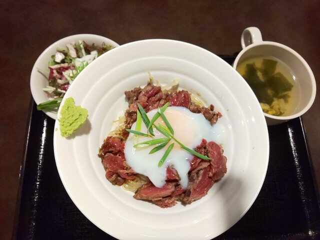 馬肉バル 跳ね馬 田町三田店 三田 居酒屋 ネット予約可 食べログ