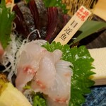 かき小屋 厚岸水産 - 目近魚