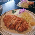 Mikuni - ロースカツ定食のカツ