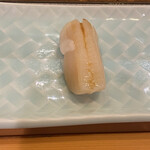 鮓処しんや - 平貝
      しんやさんの貝はいつも品が良い。