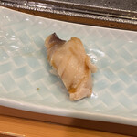 鮓処しんや - ほっき貝
      こりこり、甘みもあり思わず笑みに