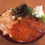埼玉漁港 海鮮食堂 そうま水産 - 鮭ハラスの親子丼