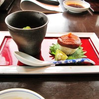 なだ万 シャングリ・ラ ホテル 東京店 - 小鉢丼と野菜寿司