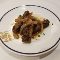 中国料理 桃花林 - 和牛と玉葱の炒め