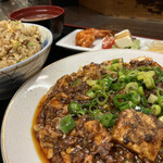 Chuuka Korou - 四川麻婆豆腐定食(白飯を炒飯にチェンジ)