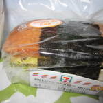 7-Eleven - 料理写真:デラックス スパム ムスビ