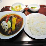 イチロク - チキンベース、ハーフチキンレッグ＋野菜