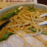 鶏そば ひでよし - 麺はこんなかんじ。