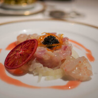 アピシウス - 旬の海の幸とキャビアのタルタル仕立て