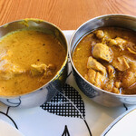 ビスヌ - 左   スープカレー
右   チキンカレー