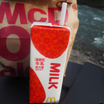 マクドナルド - 「コンビ ２５０円」で購入した「ミルク」です