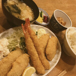 Uonaotei - ミックスフライ定食(*´∇`)ﾉ 