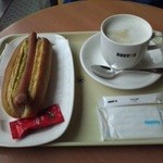 ドトールコーヒーショップ - ジャーマンドッグと豆乳ラテ（ｓ）