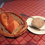 シラノ・ド・ベルジュラック - 鴨のリエット（小）250円とサービスのバゲット