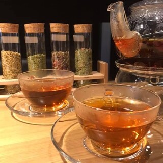 For your after-meal drink, you can choose from 7 to 8 types of herbal tea.