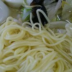 中華料理広東亭 - 麺アップ