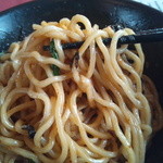 麺や しし丸。 - 混ぜた後の麺