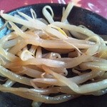 麺や しし丸。 - サービスのもやし