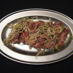 Garlic and green onion salted skirt steak