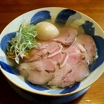 鶏 牛骨 鯛と貝類の旨味が 凝縮された清湯スープ By Debu Ingodebunables De Tapun さんくるげ 神俣 ラーメン 食べログ