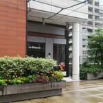 La Brianza - 突然の雨が降った雨上がりだった日、やっぱり外観から撮っちゃう♪