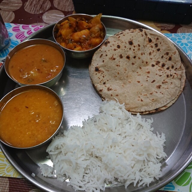 クスム本場家庭料理 三宮 神戸市営 インド料理 食べログ